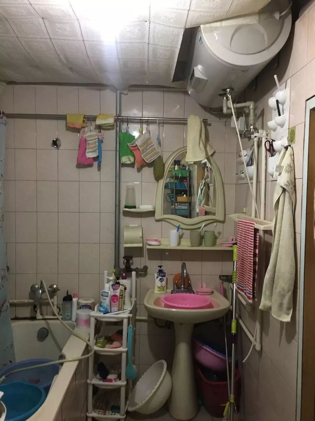 为了娶妻,大龄单身程序员爆改70㎡小破屋,卫生间比我家卧室都好