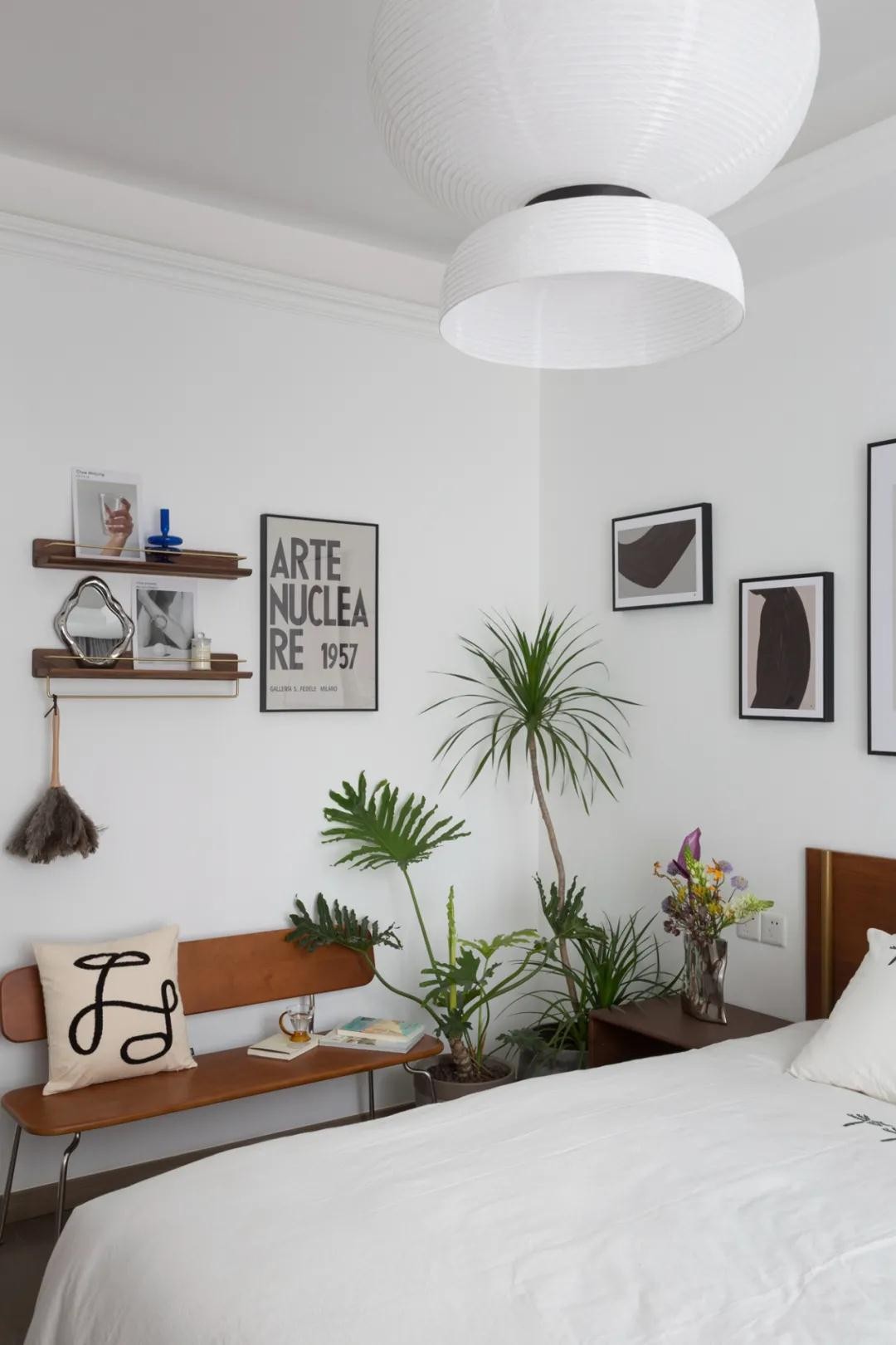 147㎡两居，随处可见的绿植搭配樱桃木，GET“盐系”美宅！