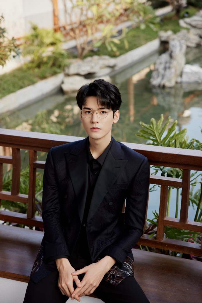 国际电影节|龚俊、李宇春等大咖齐聚丝绸之路国际电影节,获奖者知名度却不高