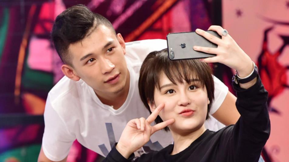 张译|被封杀喊麦网红开语音直播！扬言愿出五亿酬劳，只希望帮自己解封