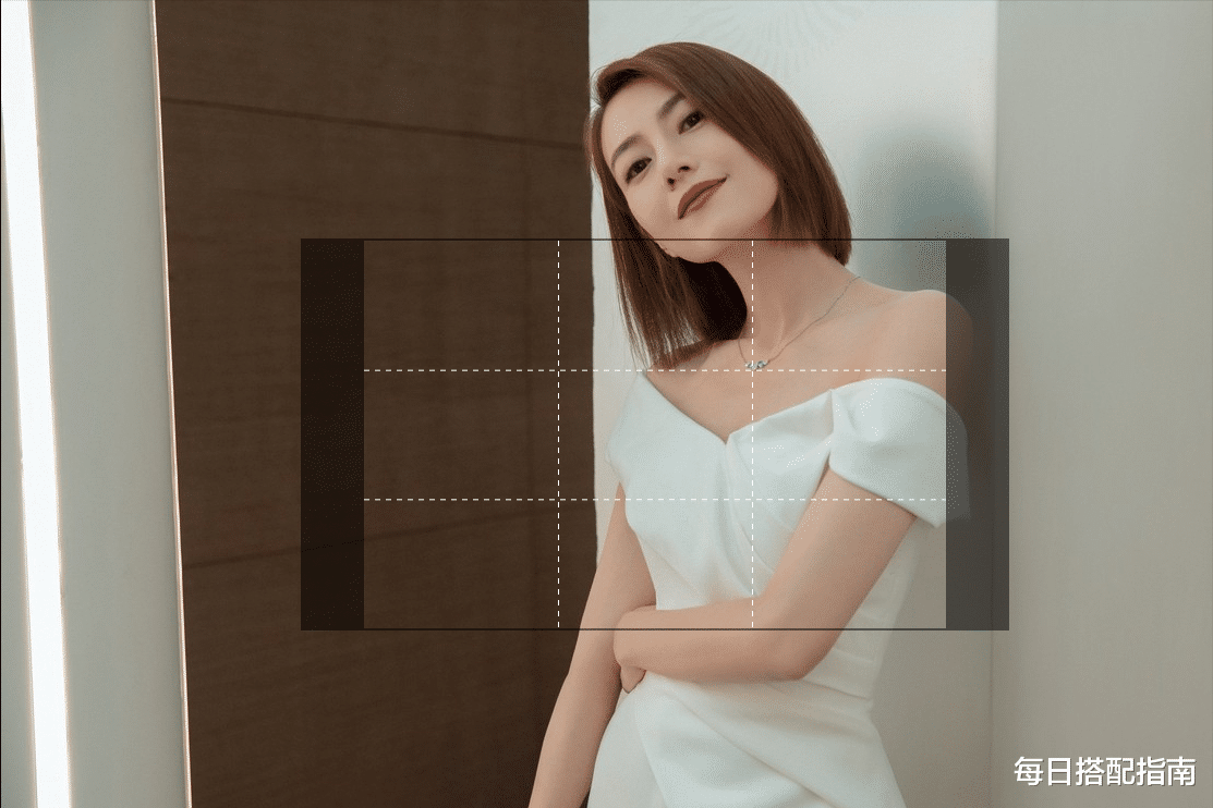 每日搭配指南|高圆圆不愧是“国民女神”，穿白裙气质高级优雅，41岁这状态绝了