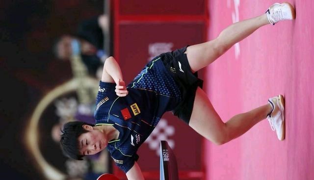 清浅微笑的我|单局打出11: 2的比分，孙颖莎成功击败张瑞，球迷只看了一半的比赛