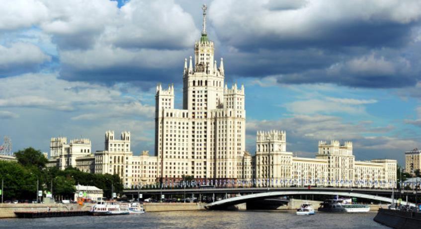 莫斯科|这条河是莫斯科的“母亲河”，连通世界五大海，让其成为五海之港