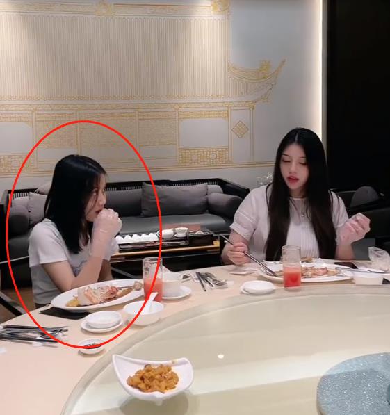 韩安冉|兜儿怕小猪先生变心，辞退女助理用男助理？网友：自欺欺人