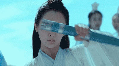 杨紫|“傻白甜”杨紫22年的黑红成名史，和她生命中的3个男人