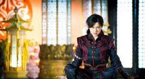 景甜|那些长发飘飘的男星古装扮相，谁是你心目中的古装top?