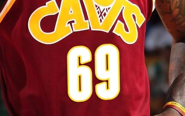 啦啦队|NBA都有哪些奇葩的规定？禁止拉拉队队员穿内裤，一个号码不能穿