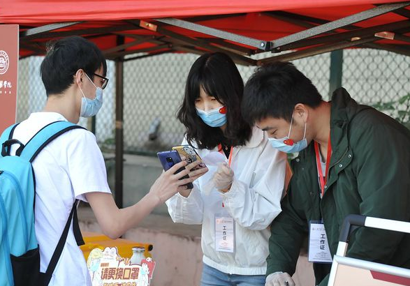 安妈育儿日|考生被南开大学录取,录取通知书还没来得及拆,就接到了退学通知