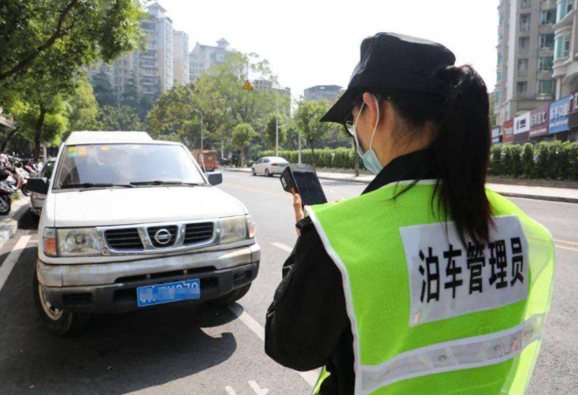 脑梗|?40岁大妈不碰肥肉，脑梗入院，吃一口堪比喝1桶油，趁早撤下饭桌