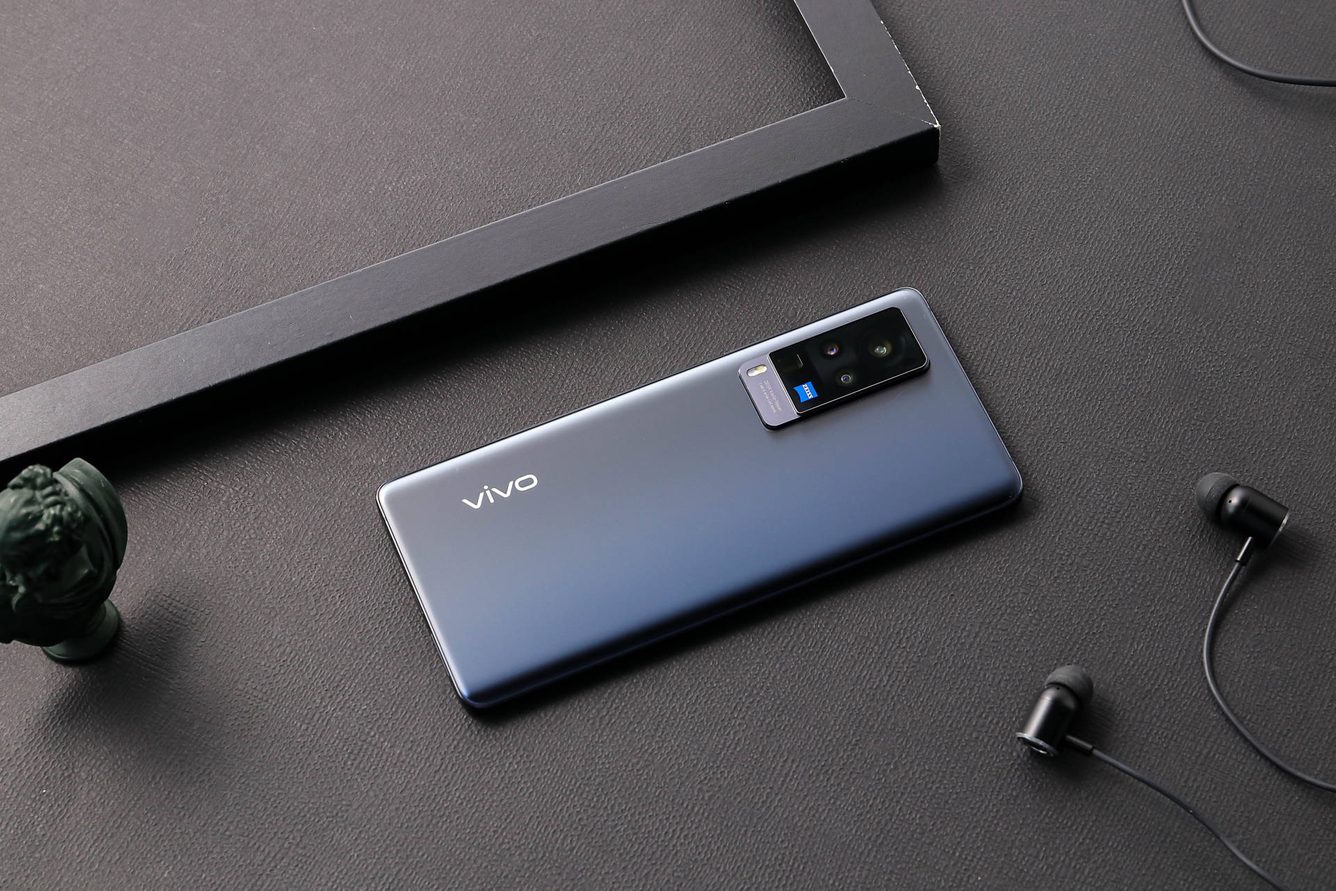 卡尔蔡司镜头|vivoX60Pro评测：蔡司+二代微云台，好看的照片信手拈来！