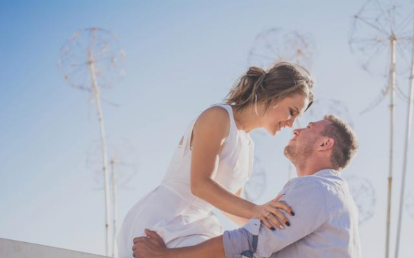 梦缘易八字命理|日坐偏财，结婚看重对方家庭条件，丈夫能力一般难如愿