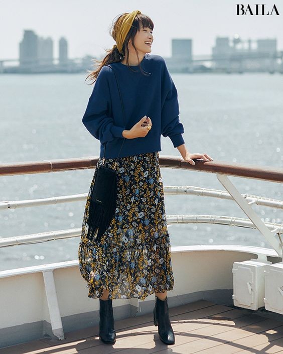 大表姐的时尚圈 老爹鞋先放一放，今年秋冬穿“短靴”更显女人味，这样搭就很美