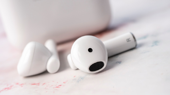 VR|轻巧入门的定位，却是用户的最爱，荣耀亲选Earbuds X2使用分享
