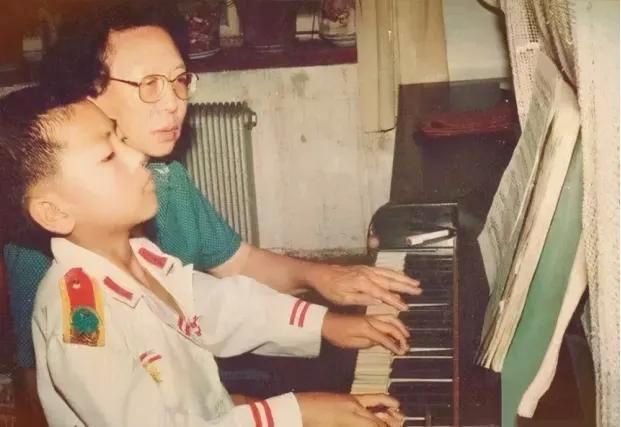 郎朗|郎朗：爱上巩新亮4年不公开，嫁进他家门槛有多高？