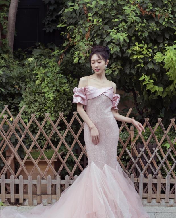 育妈计|宣璐为秀腿长,大胆挑战泡泡鞋,梦回“师姐”时期