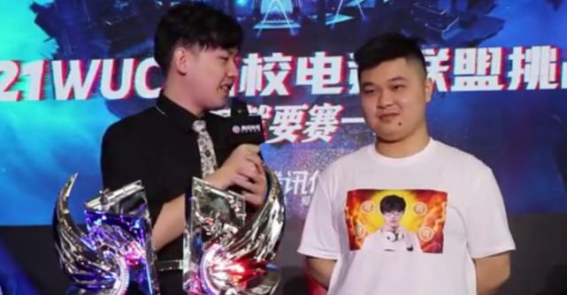 不是Faker是許嵩！LOL解說誤把許嵩認成Faker，選手直接​蚌​住瞭-圖4