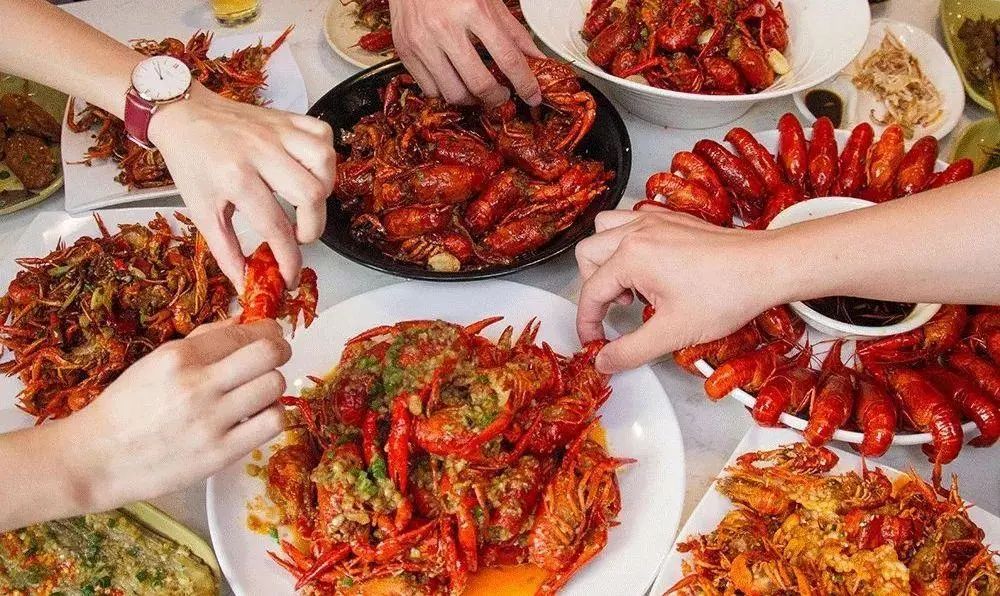 磐安快报 洗了回小龙虾，一女子直接洗进了医院