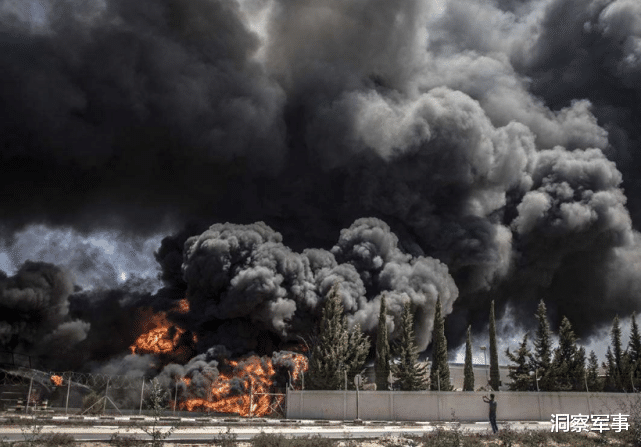 伊拉克|两个富得流油的国家,打了8年无意义的战争,最后都打成了穷光蛋