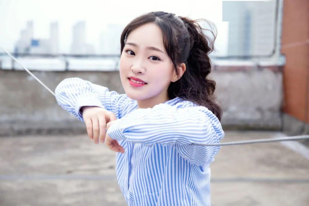 大学生|职场有多残酷？近7成大学生认为10年内年入百万，薪资能实现吗？