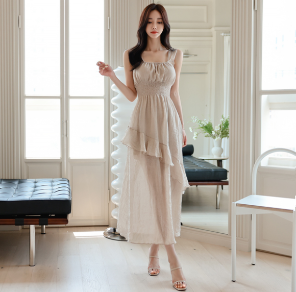 美图美景欣赏|2021最新孙允珠时尚写真：檀木灰棕幕帘梦纱婉约百褶裙