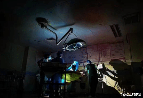 情感路上的你我|1亿网友彻夜守候,3000里的救援,他的生死牵动了所有人的心!