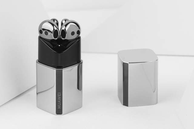 三星galaxy s21 fe|华为“口红耳机”评测：无论是自用还是送礼都是最佳选择