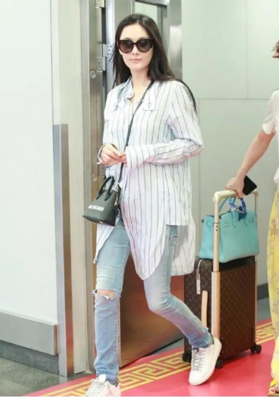 时尚风行派|女明星不好当!军嫂张馨予体重涨到107好焦虑,露小腹根本没赘肉