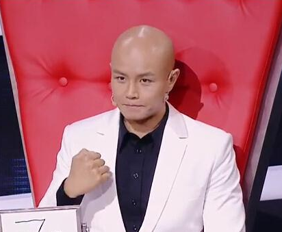 乐嘉|乐嘉：从金牌主持人到街头卖艺，如今出家为僧，他错在了哪里？