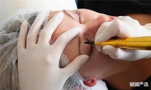 纹眉 “纹眉”之后的女生,眉毛会发生怎样的变化,看后你就明白