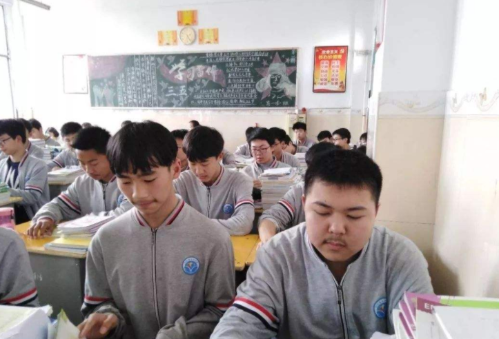 人力资源和社会保障部|到了高中才明白，真正的“学霸”级别的生，并不是“刷题狂魔”