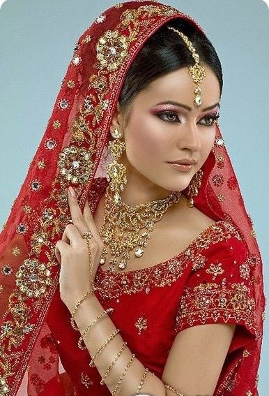 印度|印度圣女：来自贱民家庭，将一生幸福奉献给神，年老色衰后被抛弃