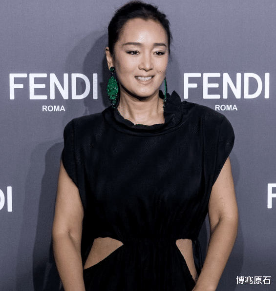 解密古代天珠|巩俐的翡翠色润清透，散发迷人光芒！翡翠如何保养才能越变越亮？