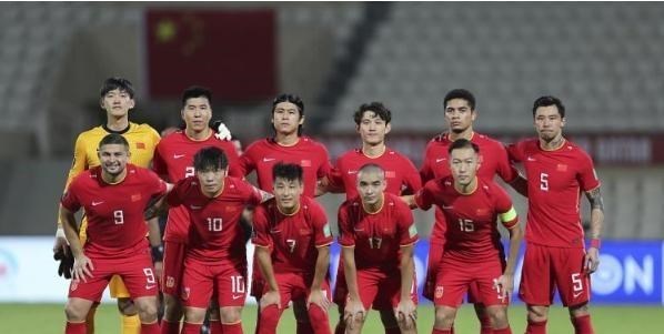 于时为伴 克劳琛：国足已经出现人才断档的情况，足球在中国是一项贵族运动