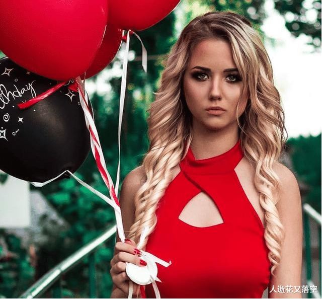 整容|21岁美女网红因整容被网暴，以极端方式结束生命，让人唏嘘