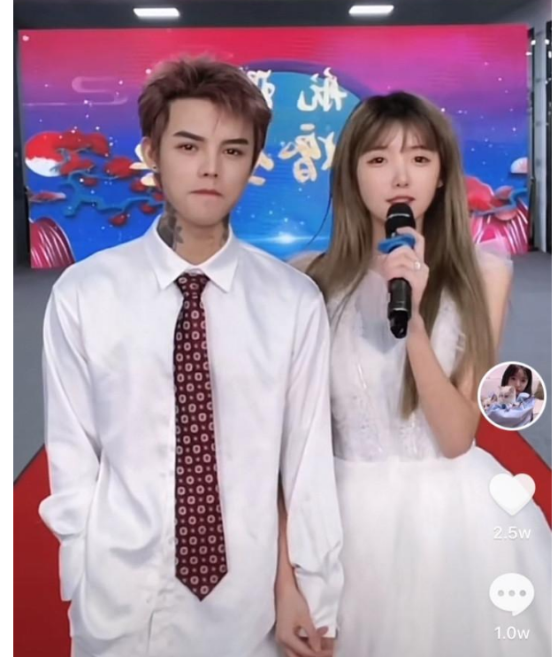 殷世航|网红殷世航直播订婚场面低俗，连账号被封，何婧婧急忙撇清关系