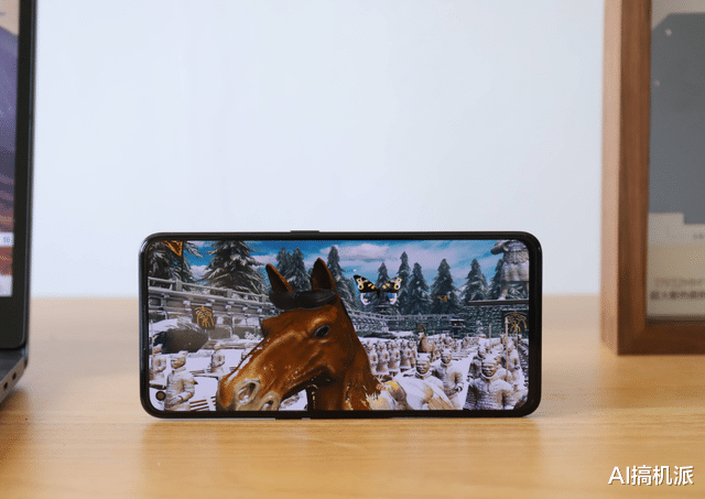 金剛石|2K直屏+125W快充+金剛石液冷散熱，真我新機穩了，明天發布！