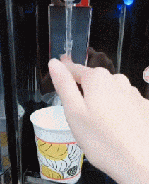  被陌生人拉入公主群，是一种怎样体验？仿佛来到新世界！