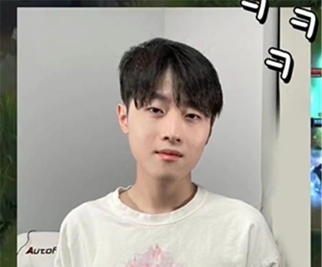 天玑谋士 tes辅助zhuo破防了：被左手带去剪了个新发型，还付了两个人的钱