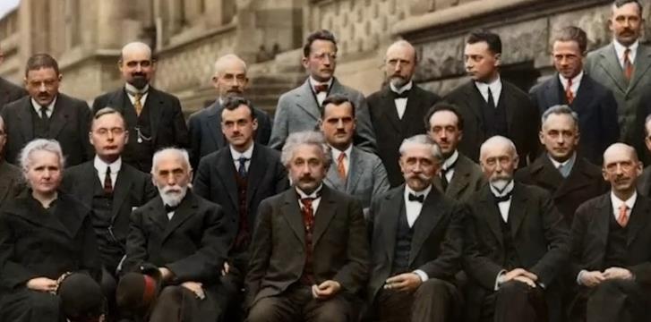 三体 外星人：人类是灵魂容器，无限循环于生与灭当中，科技爆发是天性