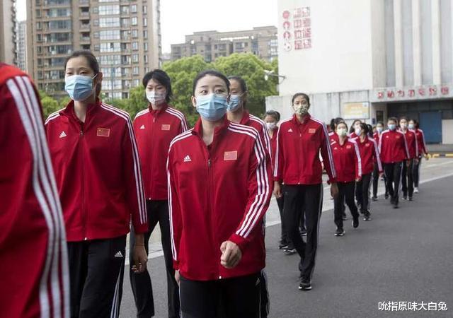 女排|CCTV5直播中国女排迎战日泰，世联赛是鸡肋赛事？看看奖金多少钱