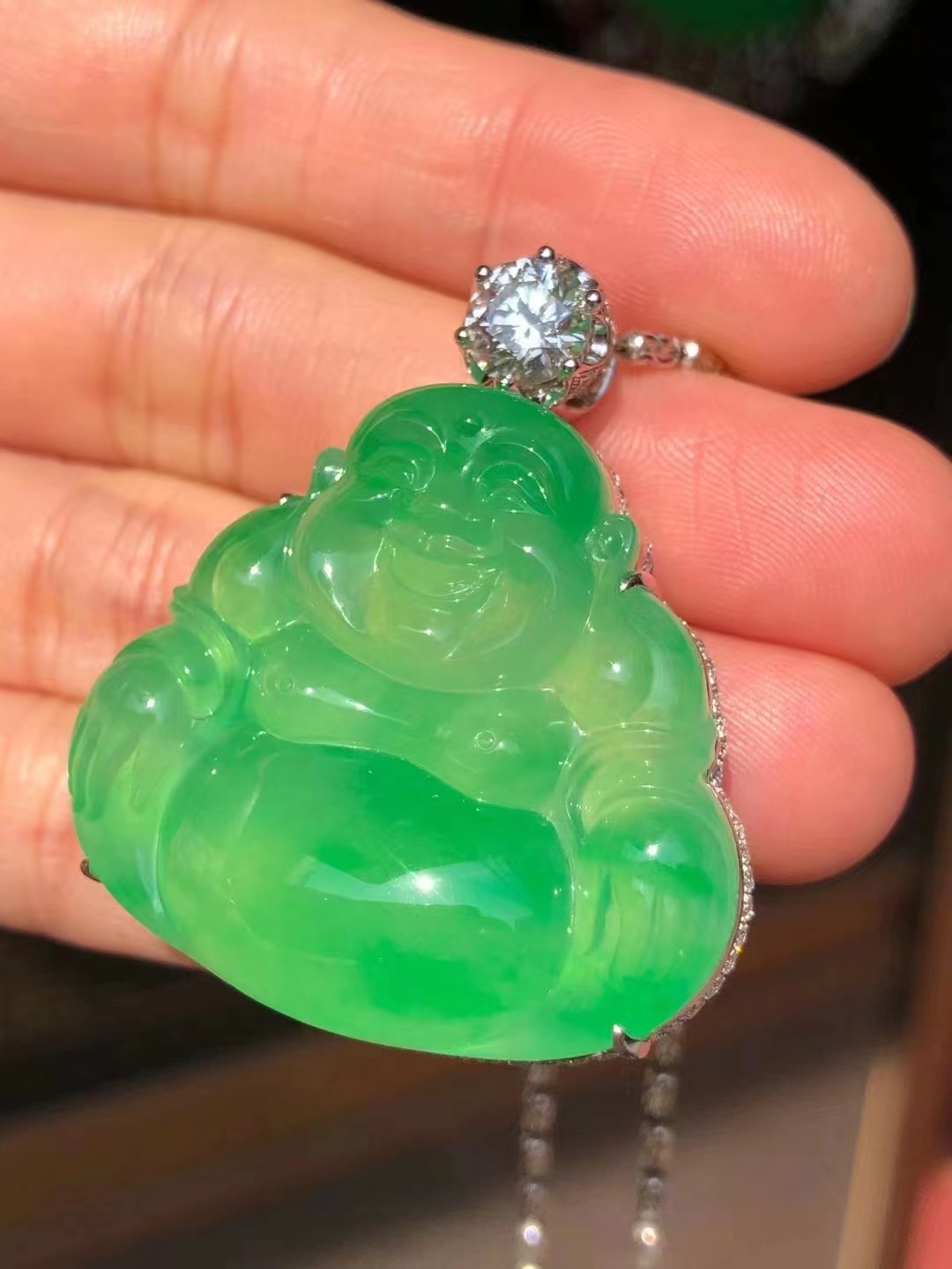 翡翠|【翡翠】满色厚装佛公，大肚能容天下。