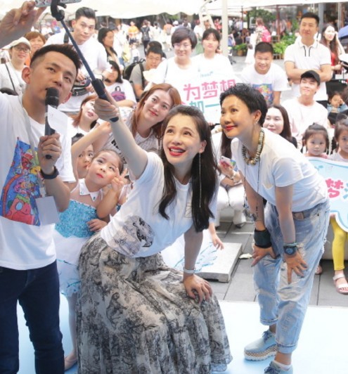 赵薇|她本可以比赵薇还红，却因为冻死的5个孩子，宣布永远淡出娱乐圈