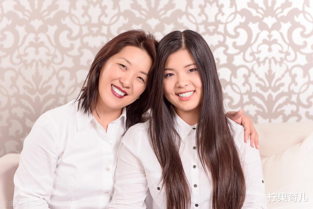 柠果育儿|“女孩结婚要趁早，越大越不值钱”妈妈一番话难听却有道理