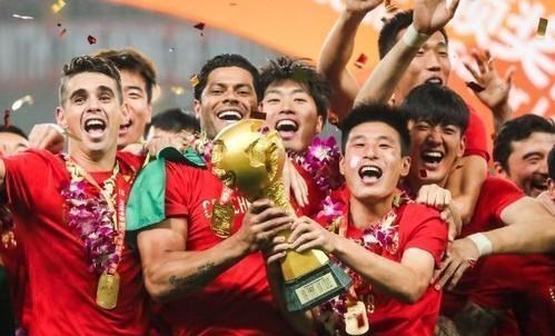 上海上港|上港最成功的五大引援：三人曾效力恒大，两大巨星换一座冠军