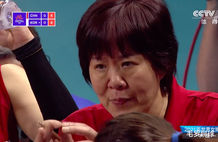 张常宁|中国女排第1局遭韩国25-23绝杀！张常宁7分难救主，郎平霸气训话
