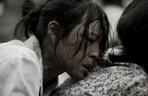 张静初|她曾与众多导演传绯闻，遭“太太团”联合抵制，如今资源大打折扣