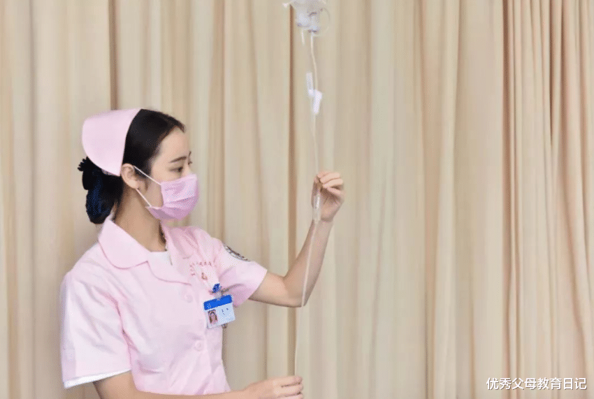 临床医学|医学类就业前景好的专业排名，临床医学稳居榜首，护理学紧跟其后