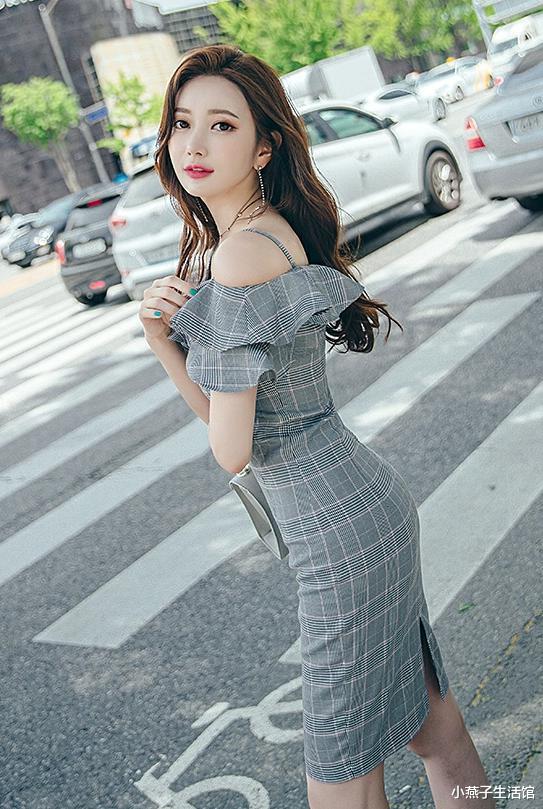 小燕子生活馆 一字肩荷叶边露肩吊带裙，穿出时尚性感气质范，做自己的女神