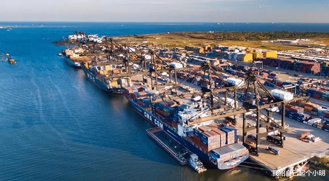 澳大利亚 该国承诺给中国用百年的港口，仅3年就违约，撤资后损失惨重！