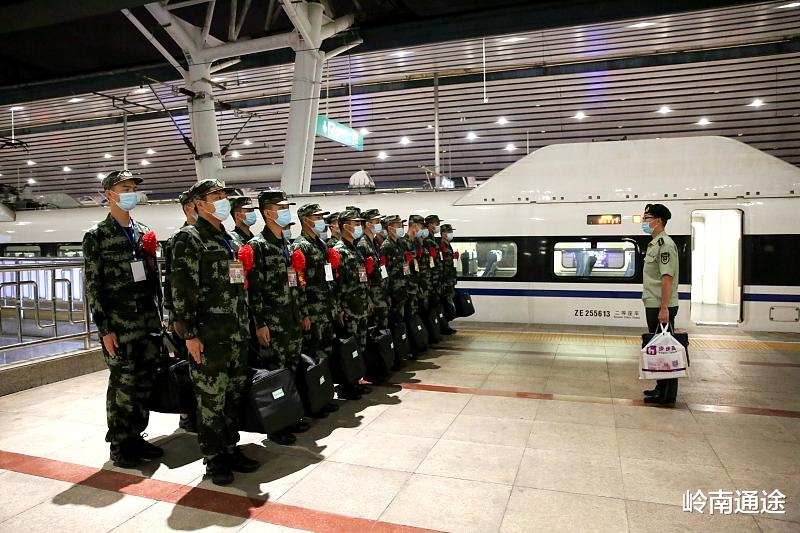 扑克|今年机械专业大专毕业，3月份去当兵，算应届毕业生么？答案明确